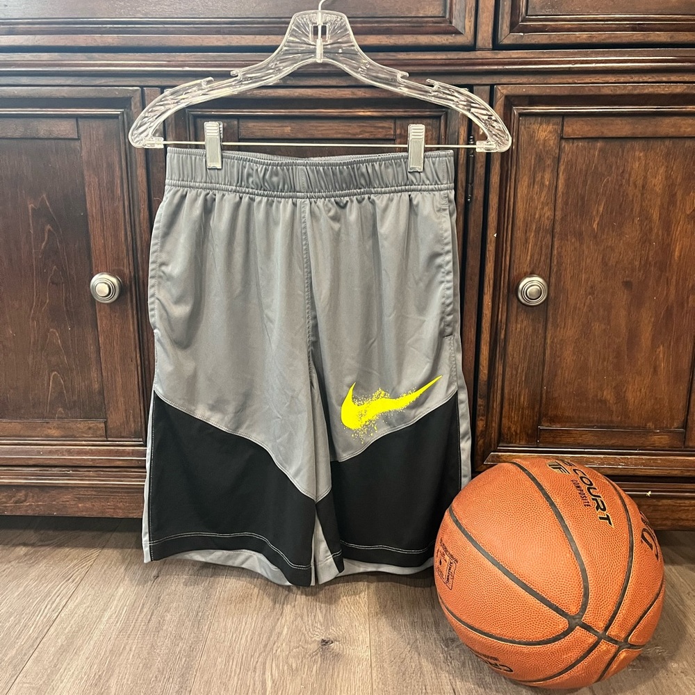 Boys Nike Dri-Fit Basketball Shorts